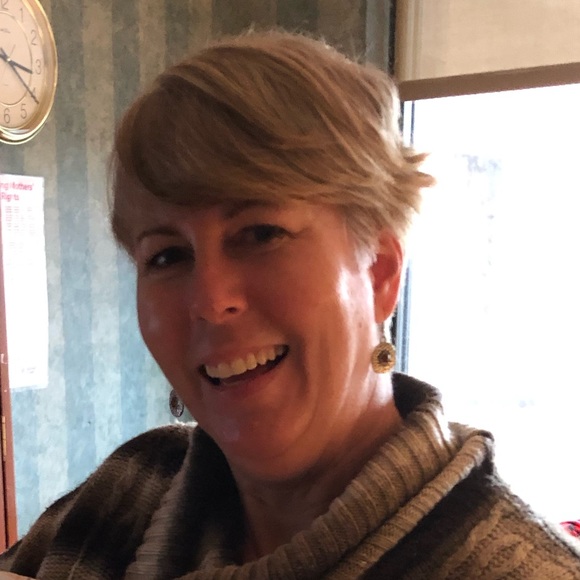 Meet your Posher, Renee - Picture 1 of 1